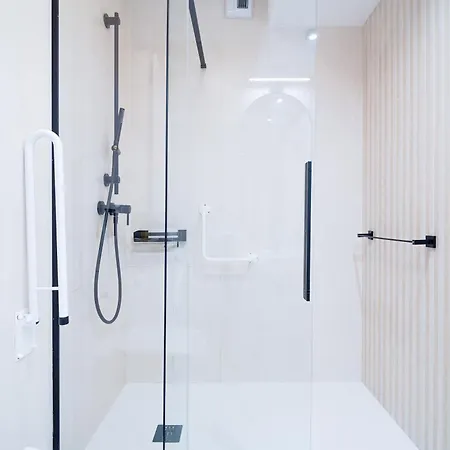 Pod Masztami 2pok Basen Silownia Parking 코워브제크