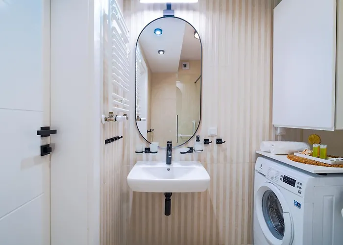 Lulu - Pod Masztami - Dwupokojowy - Basen Siłownia Parking * Kołobrzeg