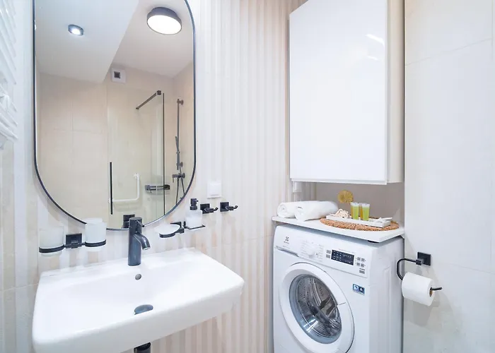 Lulu - Pod Masztami - Dwupokojowy - Basen Siłownia Parking